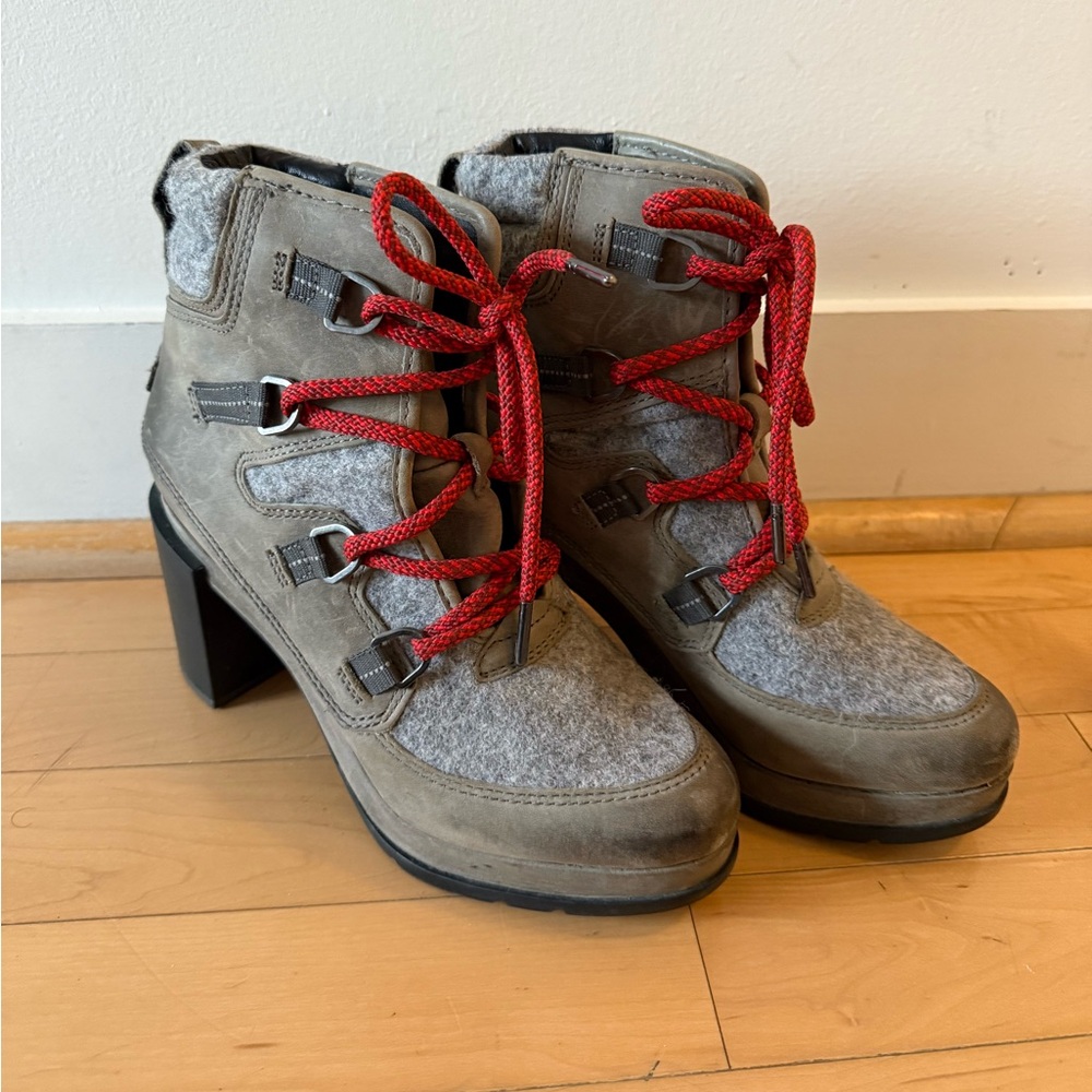 Sorel Boots size 8